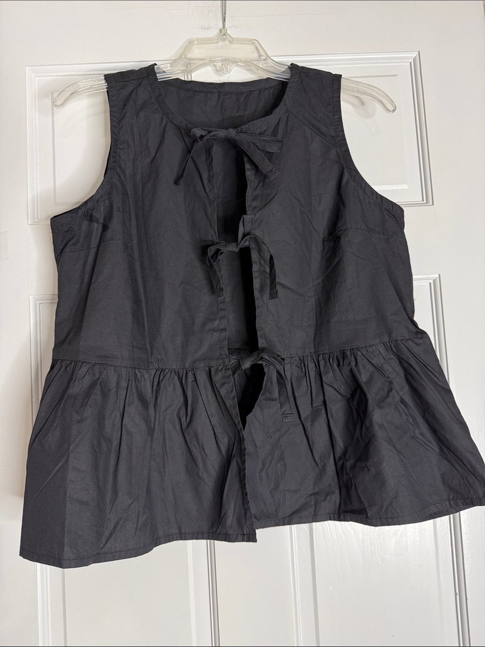 Women’s Black Tie-Front Sleeveless Peplum Top M